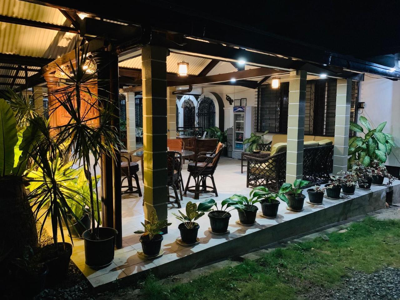 Matutina pensiónne Puerto Princesa Exterior foto